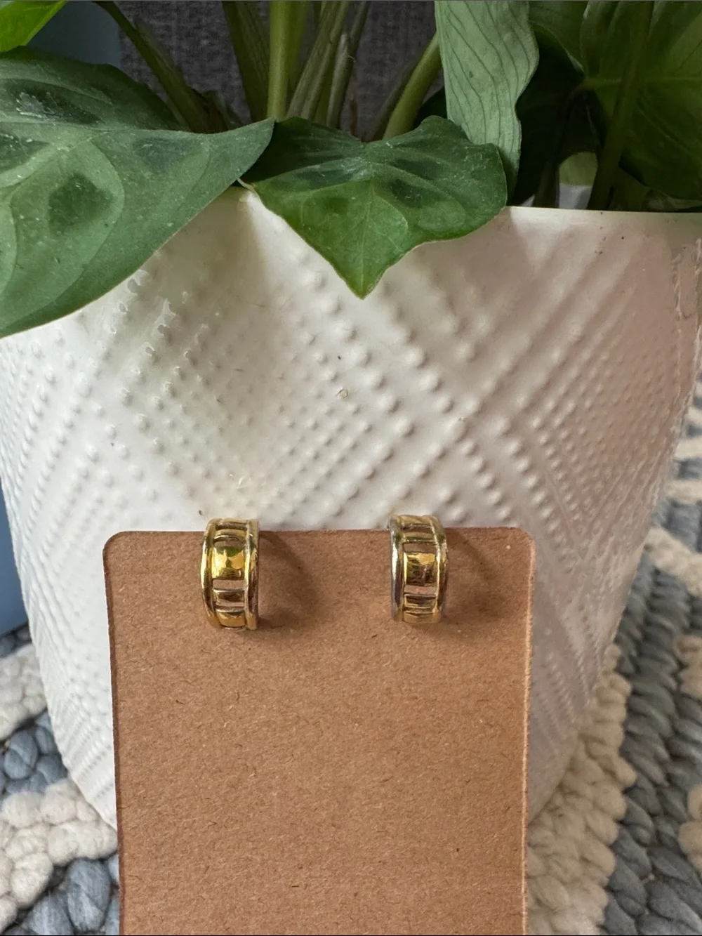 Vintage Signed Trifari Gold Tone Clip On Hoop Earrings Classic Ribbed Designer